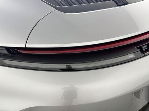 Used 2026 Porsche 911 Carrera T RWD image 16