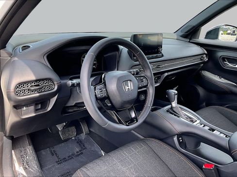 Used 2024 Honda HR-V Sport image 18