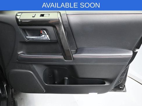 Used 2024 Toyota 4Runner TRD Off-Road Premium w/ Moonroof Package AWD/4WD image 37