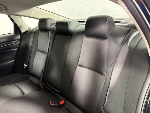 Used 2018 Honda Accord LX image 18