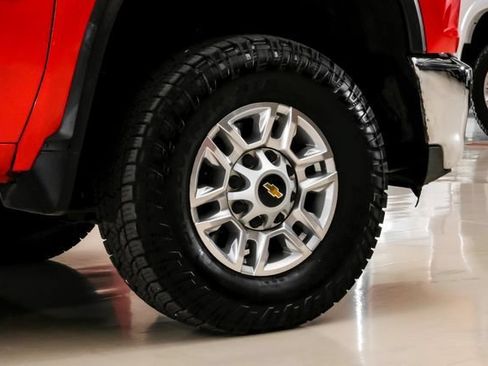Used 2023 Chevrolet Silverado 2500 LT w/ Z71 Off-Road Package AWD/4WD image 51