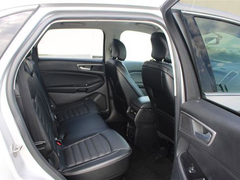 Used 2016 Ford Edge SEL w/ Equipment Group 201A FWD image 14