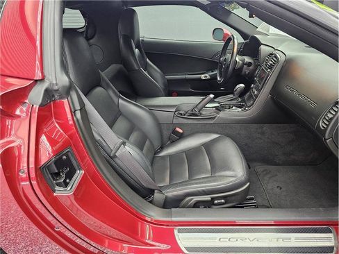 Used 2010 Chevrolet Corvette Coupe w/ Preferred Equipment Group RWD image 14