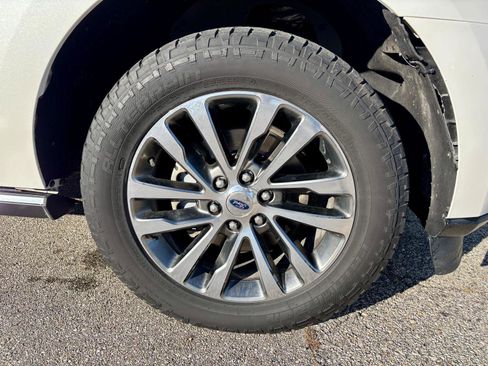 Used 2018 Ford Expedition Max Limited image 33