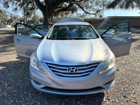 Used 2012 Hyundai Sonata GLS image 2