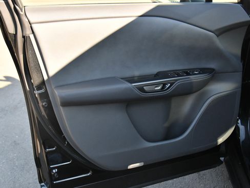 Used 2024 Lexus RZ 300e Premium image 14