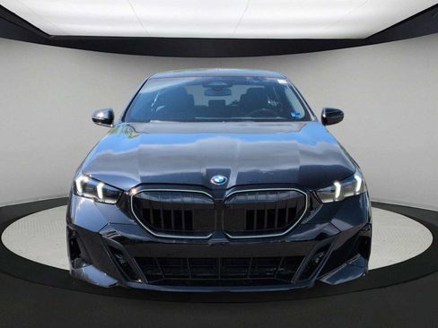 Used 2027 BMW 530i xDrive w/ M Sport Package AWD/4WD image 3