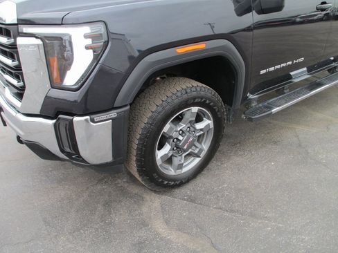 Certified 2025 GMC Sierra 2500 SLE w/ SLE Value Package; image 12