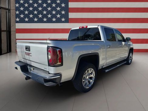 Used 2018 GMC Sierra 1500 SLT w/ SLT Premium Package image 5