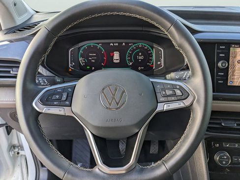 Certified 2023 Volkswagen Taos SEL AWD/4WD image 27