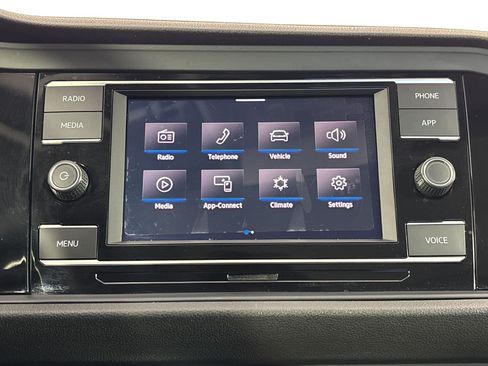 Used 2021 Volkswagen Jetta SE w/ SE Cold Weather Package FWD image 19