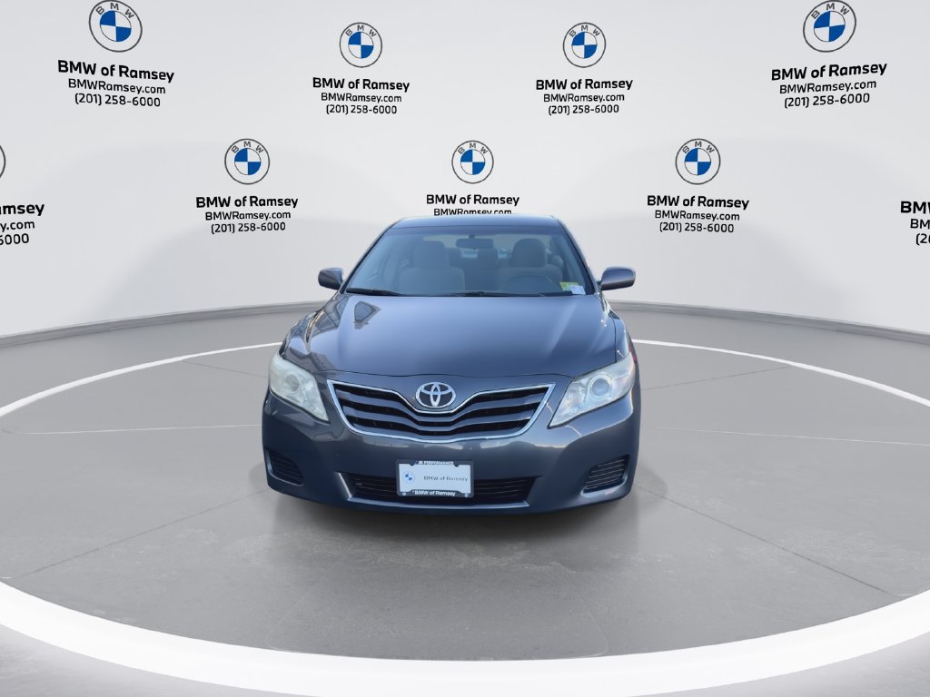 Used 2011 Toyota Camry LE FWD image 3