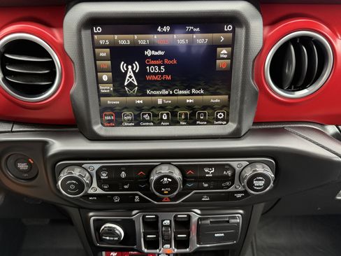 Used 2023 Jeep Gladiator Rubicon w/ Cold Weather Group AWD/4WD image 27