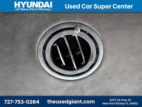 Used 2023 Hyundai Palisade Calligraphy image 19