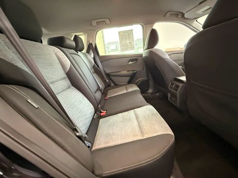 Used 2023 Nissan Rogue SV FWD image 20