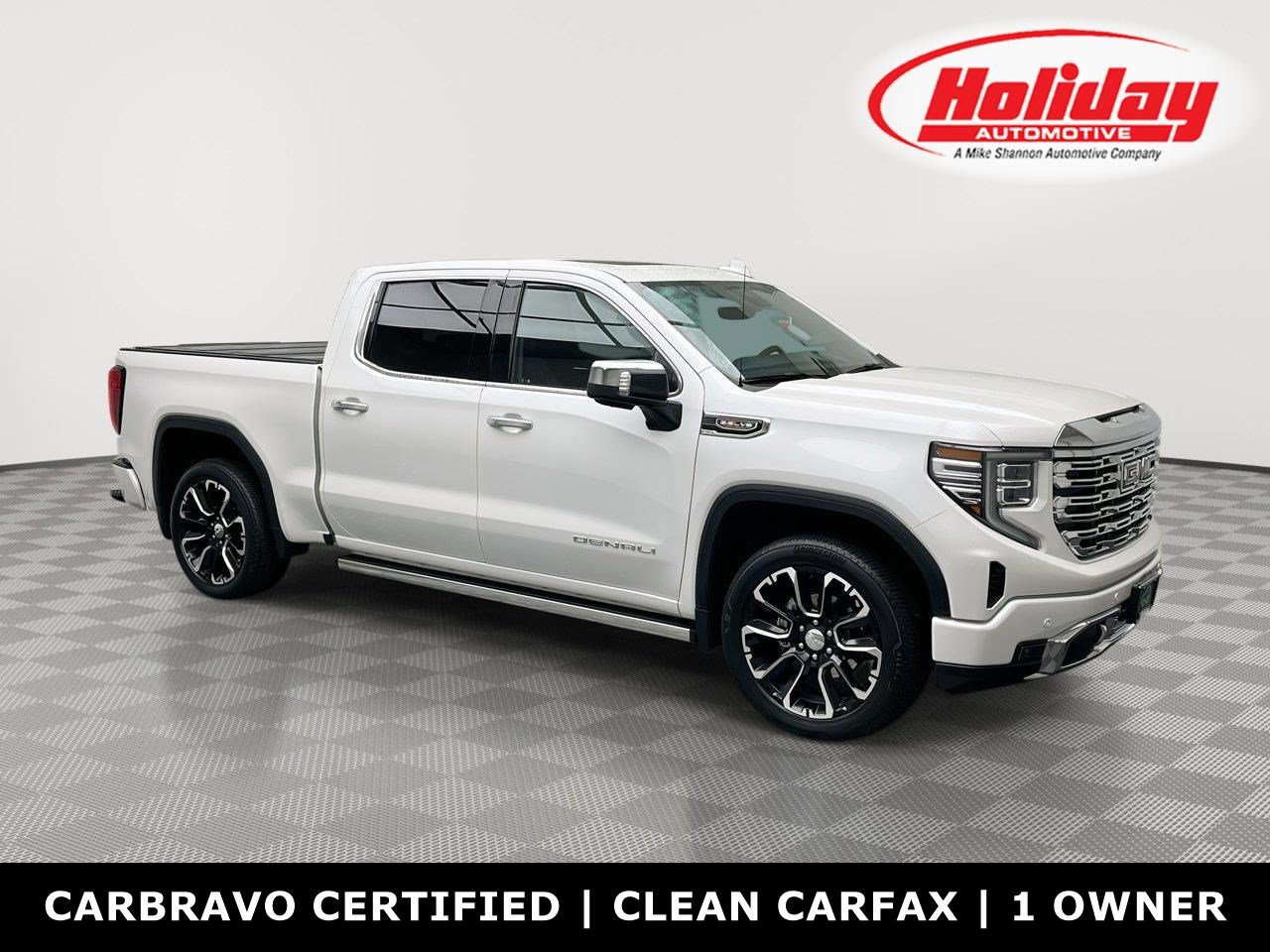 Certified 2024 GMC Sierra 1500 Denali AWD/4WD image 1