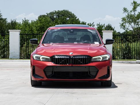 Used 2024 BMW 330i Sedan w/ M Sport Package RWD image 3