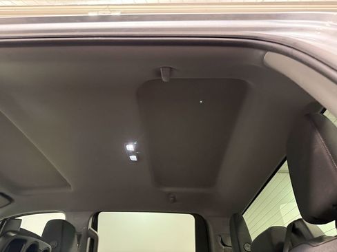 Used 2025 Chevrolet Silverado 2500 LT w/ Convenience Package image 10