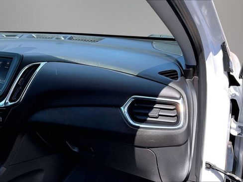 Used 2023 Chevrolet Equinox LT w/ LPO, Floor Liner Package AWD/4WD image 26