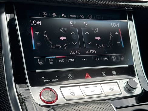 Used 2023 Audi SQ8 Prestige AWD/4WD image 27
