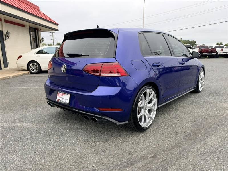 Used 2018 Volkswagen Golf 4-Door AWD/4WD image 5