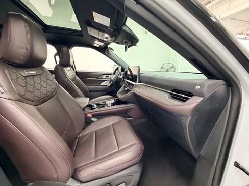 Used 2025 Ford Explorer Platinum w/ LUX Leather Package image 28