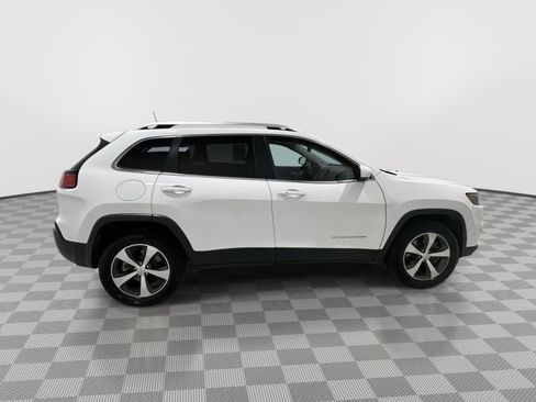 Used 2019 Jeep Cherokee Limited w/ Luxury Group AWD/4WD image 5