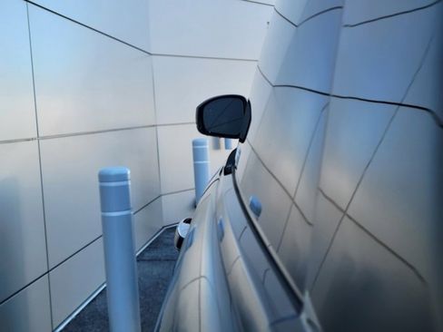 Used 2021 Land Rover Range Rover SV Autobiography Dynamic image 44