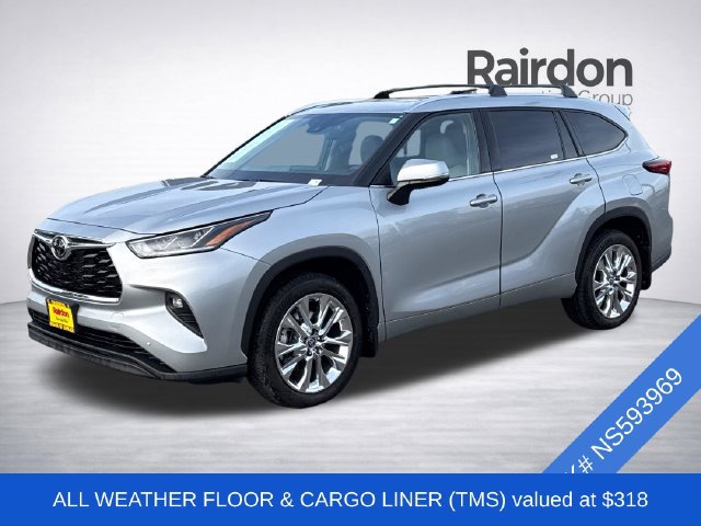 Used 2022 Toyota Highlander Limited AWD/4WD image 3