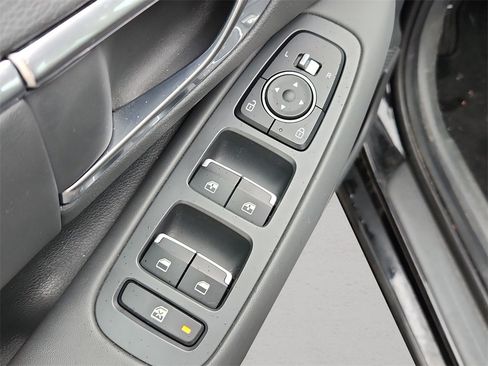 Used 2023 Hyundai Sonata SEL Plus w/ Cargo Package image 15