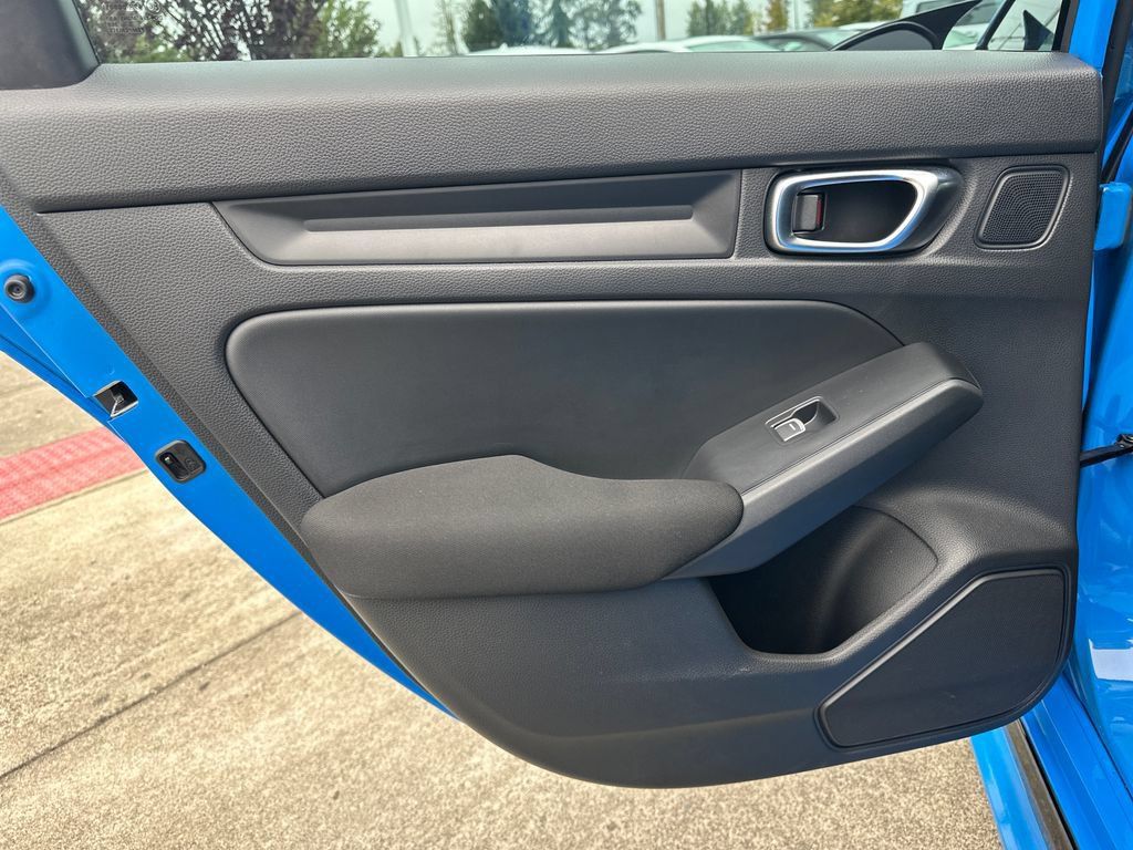 Used 2025 Honda Civic Sport image 13