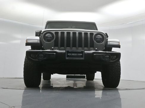 Used 2019 Jeep Wrangler Unlimited Sahara w/ Quick Order Package 24M Moab AWD/4WD image 42