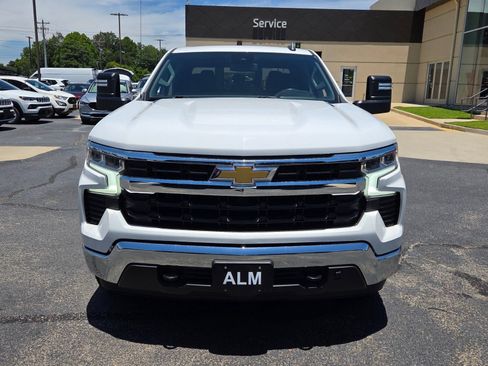 Used 2023 Chevrolet Silverado 1500 LT w/ Protection Package AWD/4WD image 2