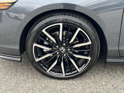 Used 2025 Honda Accord Touring image 13