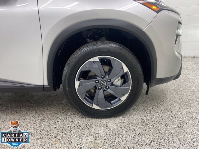Used 2024 Nissan Rogue SV FWD image 5