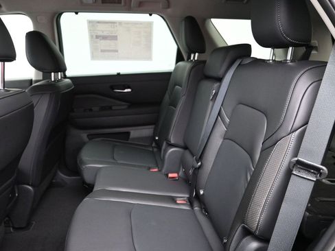 New 2025 Nissan Pathfinder SL image 20