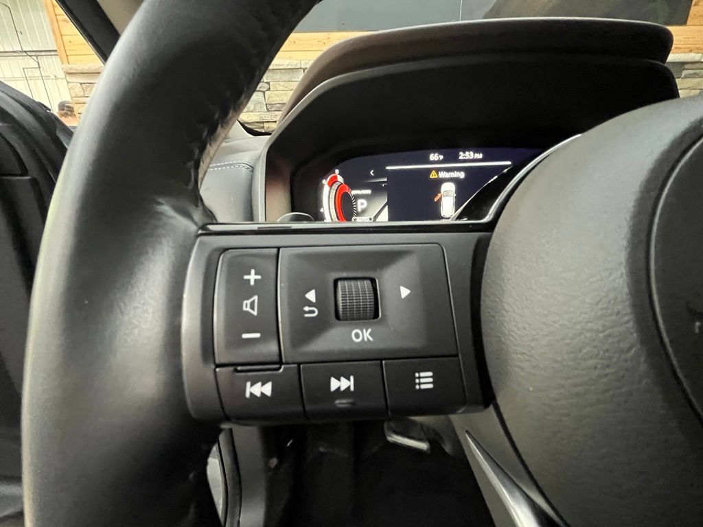 Used 2021 Nissan Rogue Platinum AWD/4WD image 38
