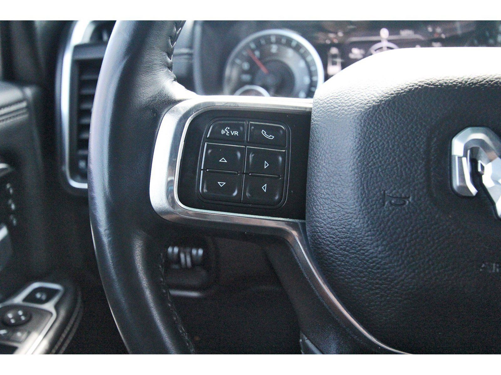 Used 2022 RAM 2500 Laramie AWD/4WD image 24