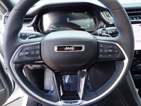 Used 2022 Jeep Grand Cherokee Trailhawk w/ Advanced Protech Group II image 15