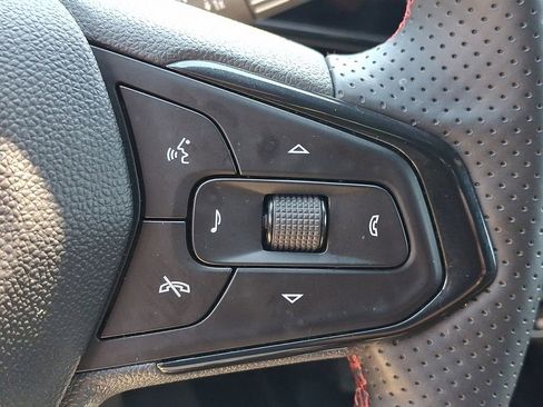 Used 2025 Chevrolet Trax RS w/ Driver Confidence Package FWD image 26