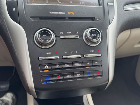 Used 2019 Lincoln MKC Reserve AWD/4WD image 23