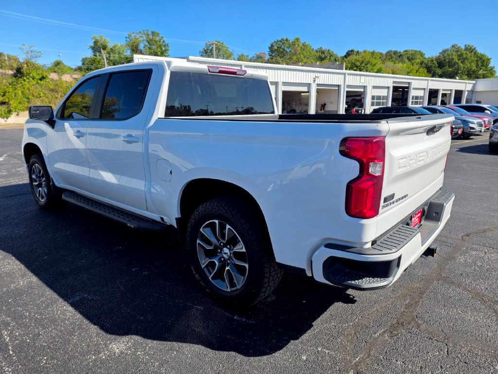 Used 2023 Chevrolet Silverado 1500 RST w/ Z71 Off-Road Package AWD/4WD image 6