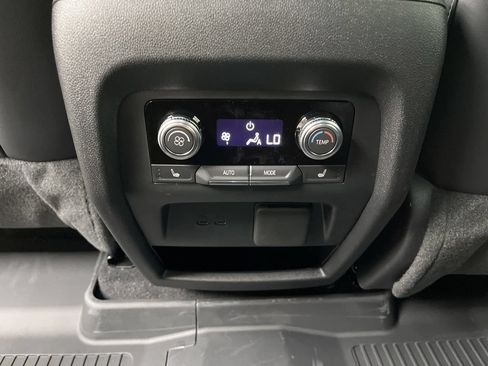 New 2026 GMC Acadia AT4 w/ Luxury Package AWD/4WD image 22