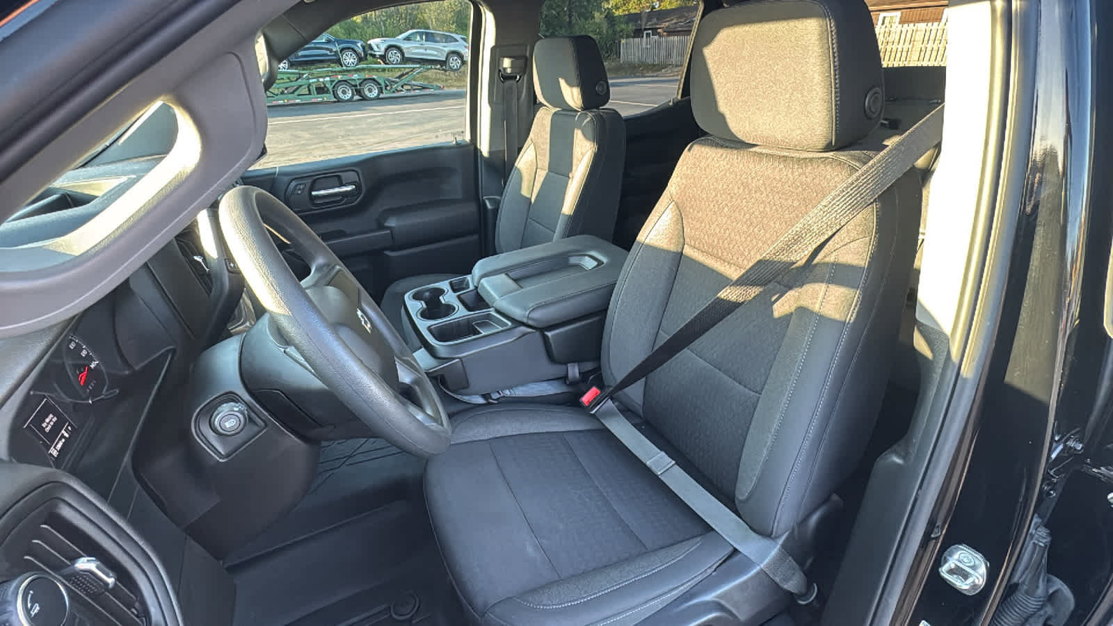 Used 2024 Chevrolet Silverado 1500 Custom w/ Dark Appearance Package AWD/4WD image 8