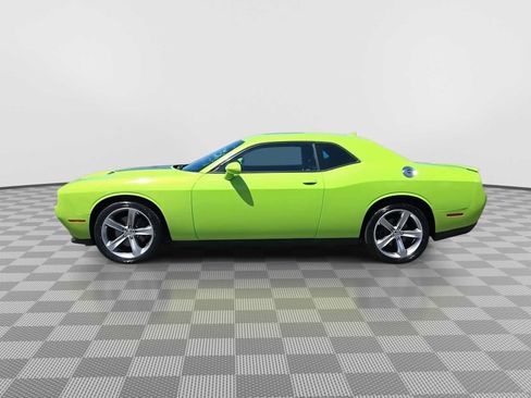 Used 2015 Dodge Challenger R/T w/ Quick Order Package 22B R/T RWD image 5