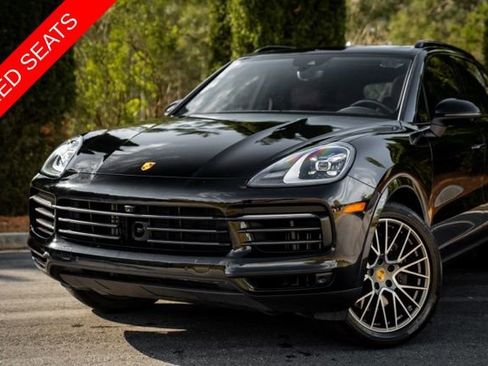 Used 2023 Porsche Cayenne Platinum Edition AWD/4WD image 2