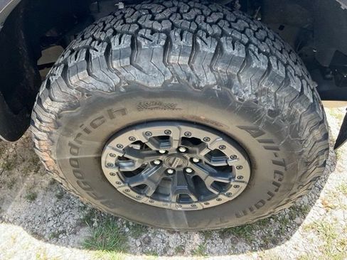 Certified 2025 Ford F150 Raptor AWD/4WD image 9