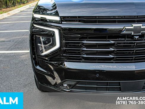 Used 2026 Chevrolet Suburban RST w/ Comfort Package AWD/4WD image 12