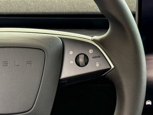 Used 2025 Tesla Model 3 RWD image 19