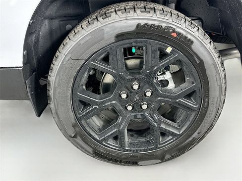 New 2025 Ford Maverick Lariat w/ Black Appearance Package image 31